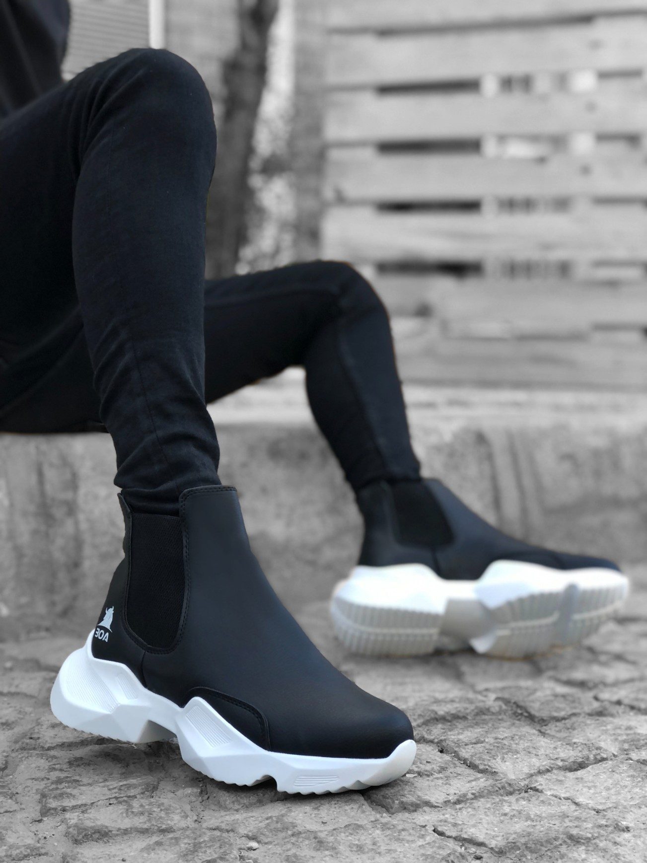 Unlaced Comfortable High Sole Black White Sole Men's Sport Ankle Boots