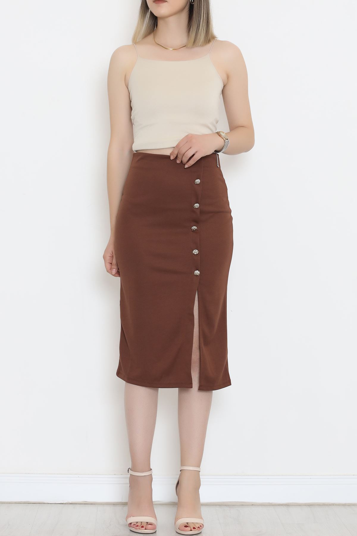 Buttoned Slit Skirt Light Brown