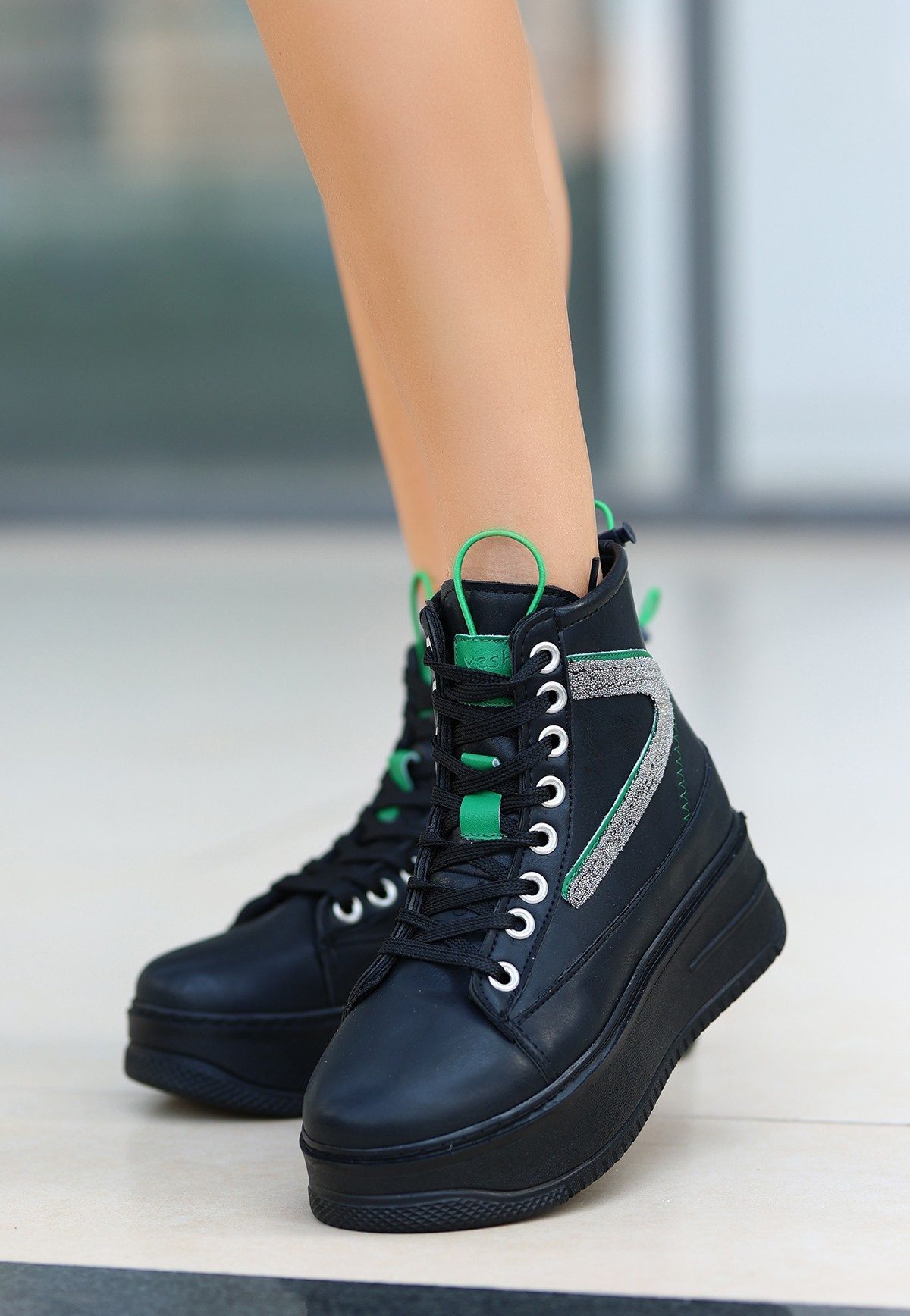 Black Skin Green Detailed Lace-up Boots