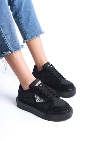 CLZ948 Lace-up Orthopedic Sole Patterned Women's Sneaker Shoes ST Black