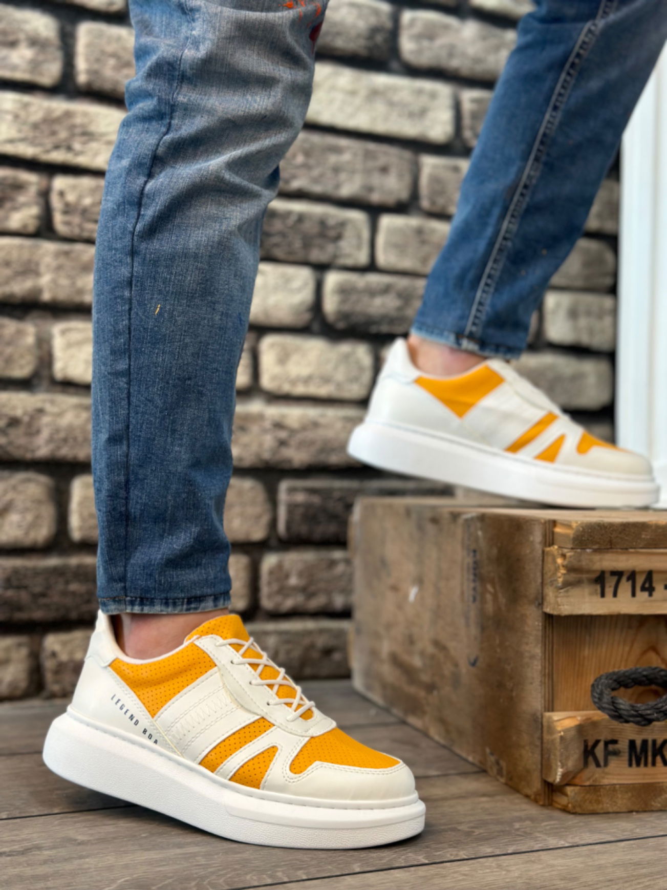 BA0548 BOA Thick High White Mustard White Sole Lace-up Sneakers For Men