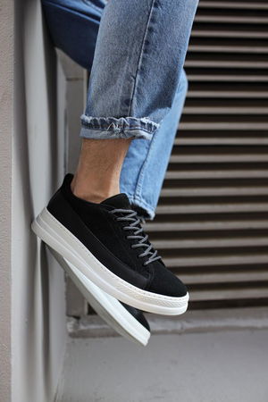 Knack Sneakers Shoes 010 Black Suede (White Sole)