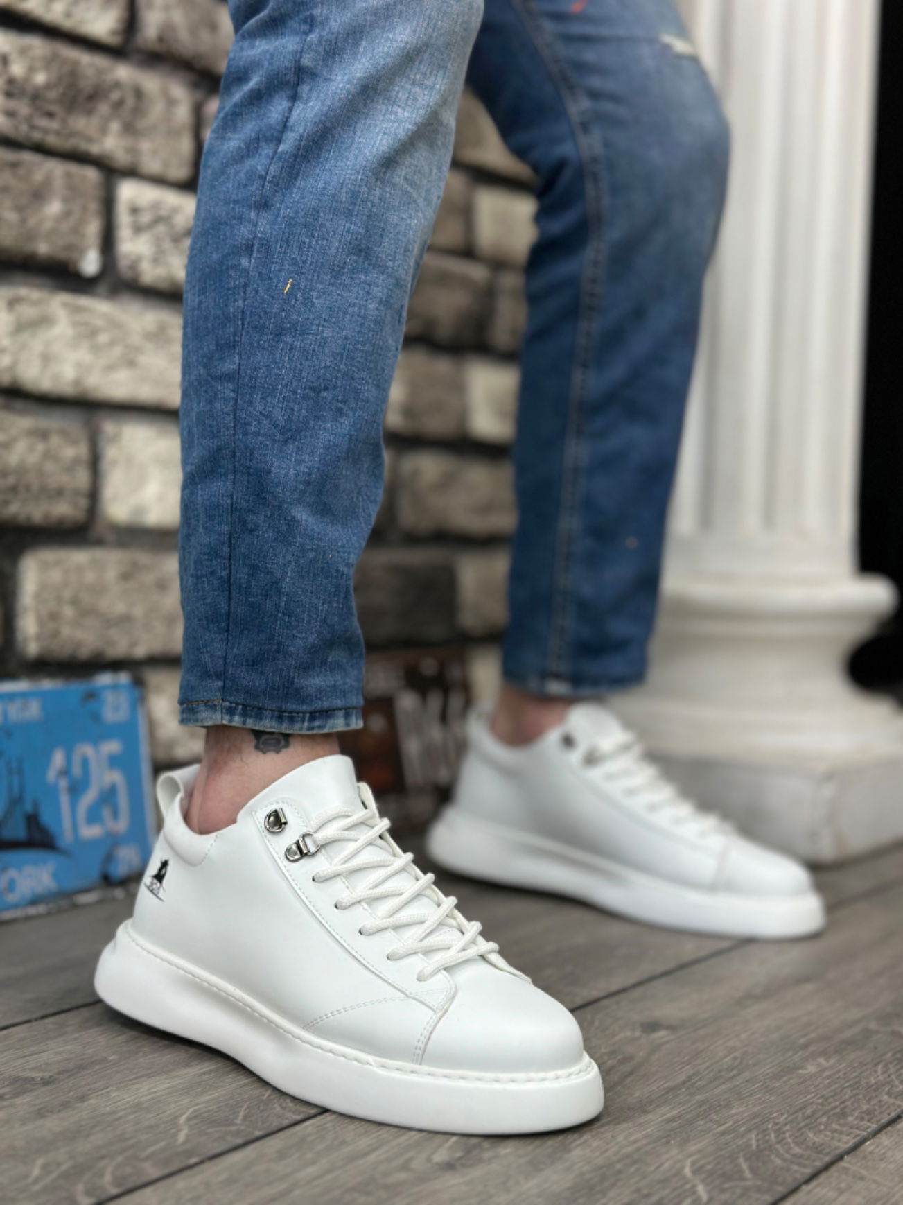 BA0331 Lace-up Men's High Sole White Skin Sneakers