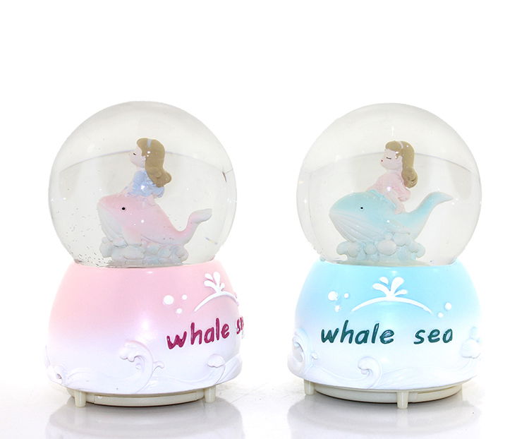 Snow Globe Lighted Musical Globe 13 Cm ALK296