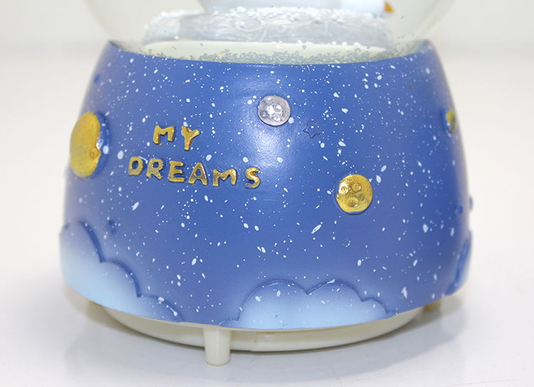 Lighted Musical Spray Snow Globe 16 cm ALK267