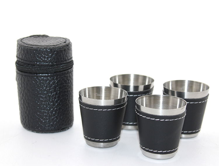 4 Shot Glass Set with Leather Case Alk2668