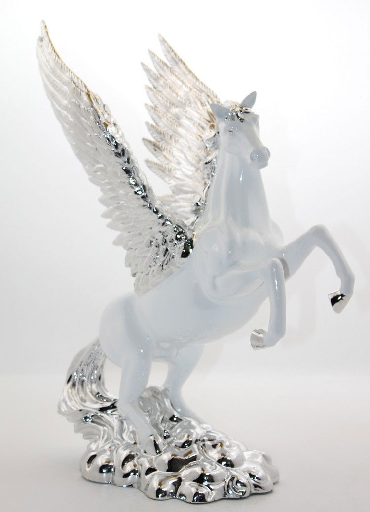 Polyester Winged Horse Figure Alk1689