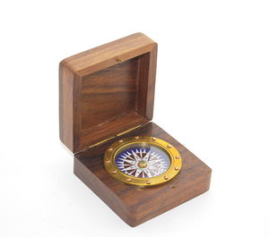 Boxed Brass Compass 3787