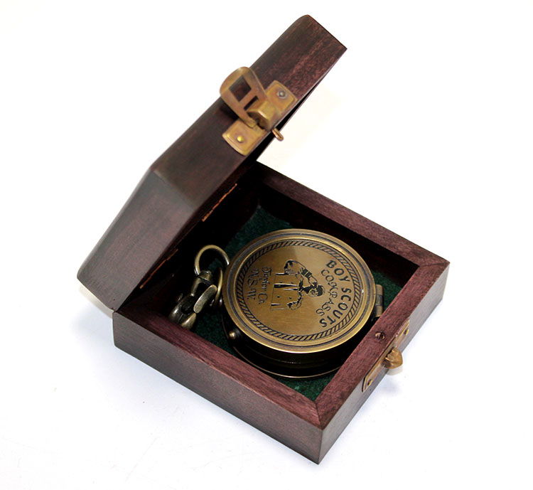 Brass Compass with Wooden Box KSK38