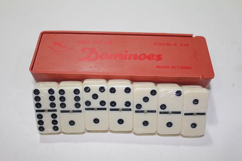 Domino Game with Plastic Box ALK112