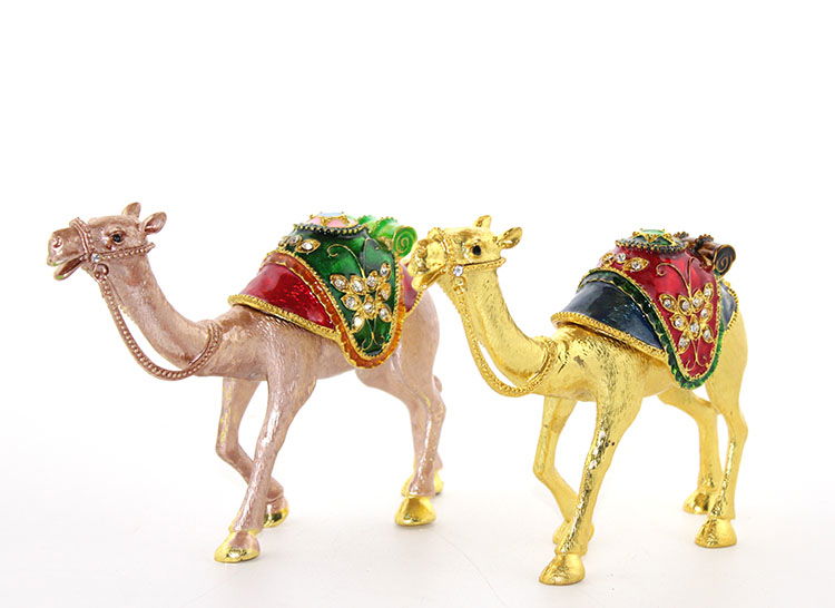 Swaroski Single Camel Figure Alk2090